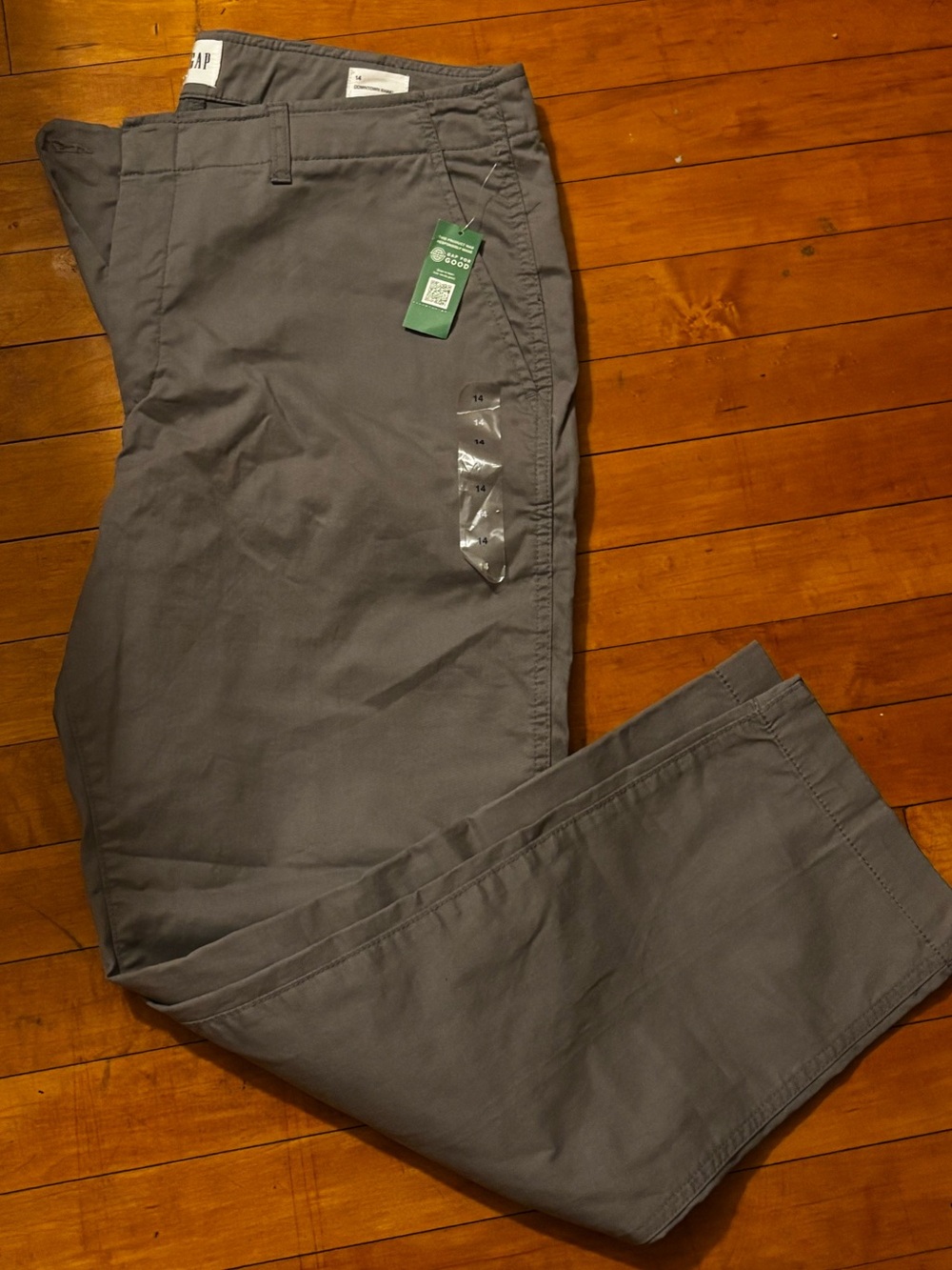 GAP Women’s Downtown Khaki NWT